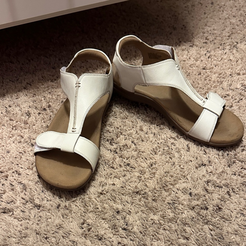 Taos Footwear White Sandals
